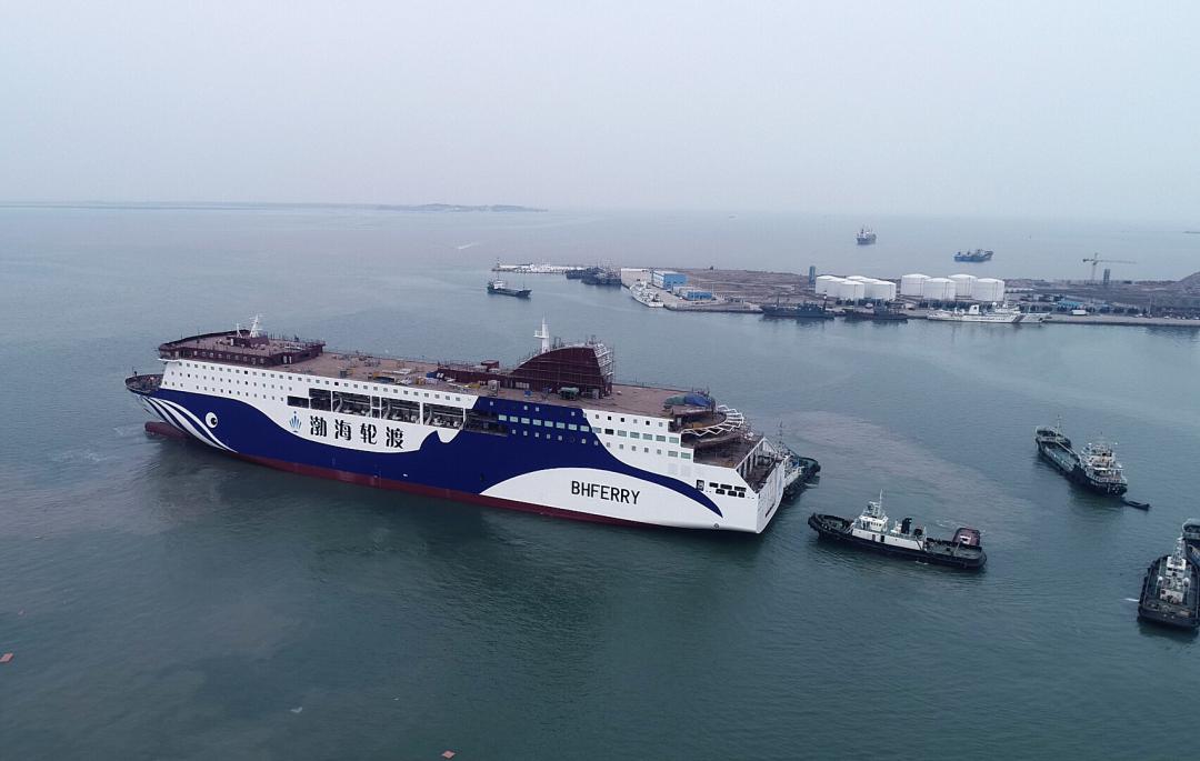 中华富强号今天在石岛下水