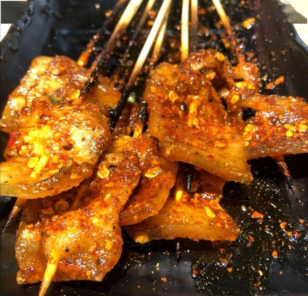 特色半壮牛肉半肥半瘦的牛肉,是把把烧的好搭档