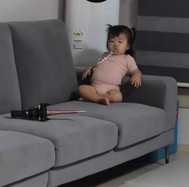 女版民国刷爆朋友圈圆滚滚的肚腩忧郁的眼神萌化百万网友这小肚子太上