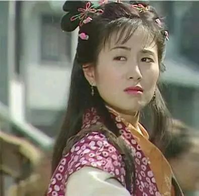 不少经典,楚楚可怜的莲花,英气十足的上官海棠,聪慧机敏的才女孟丽君