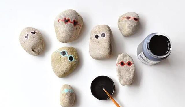 捡些石头回家再也不为手工课作业愁附5个diy石头彩绘教程