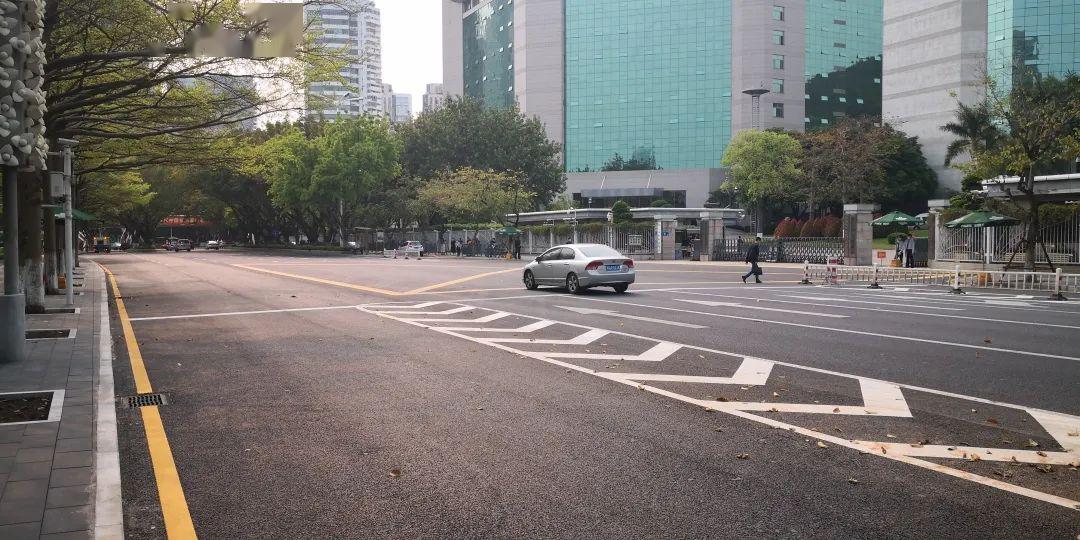惊艳颜值upupup地铁2号线沿线人行道机动车道大变样