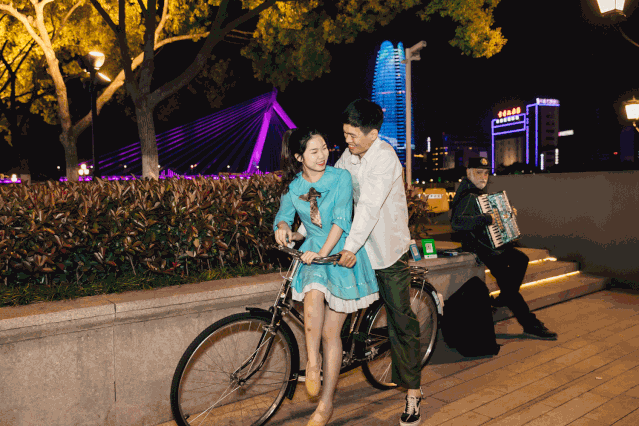 舞夜江北春光如你我想和你有个约会