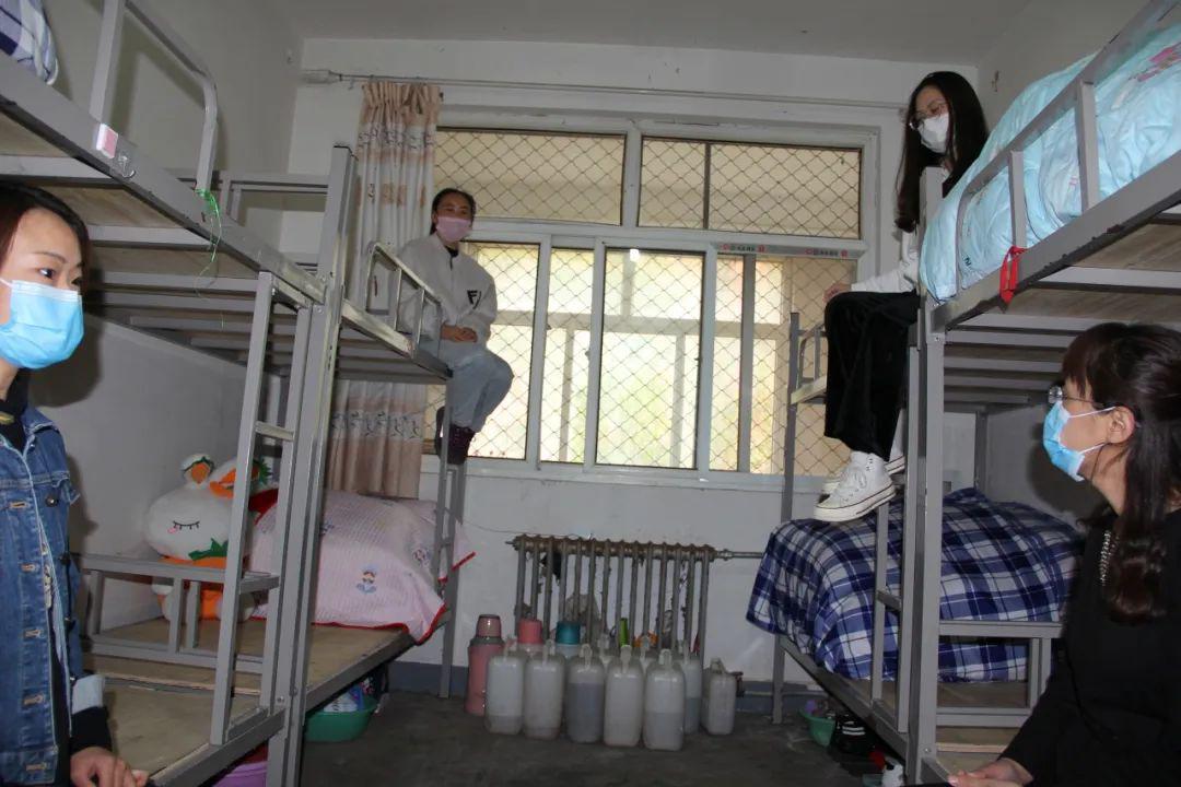 在行动大名一中进行新学期模拟开学演练