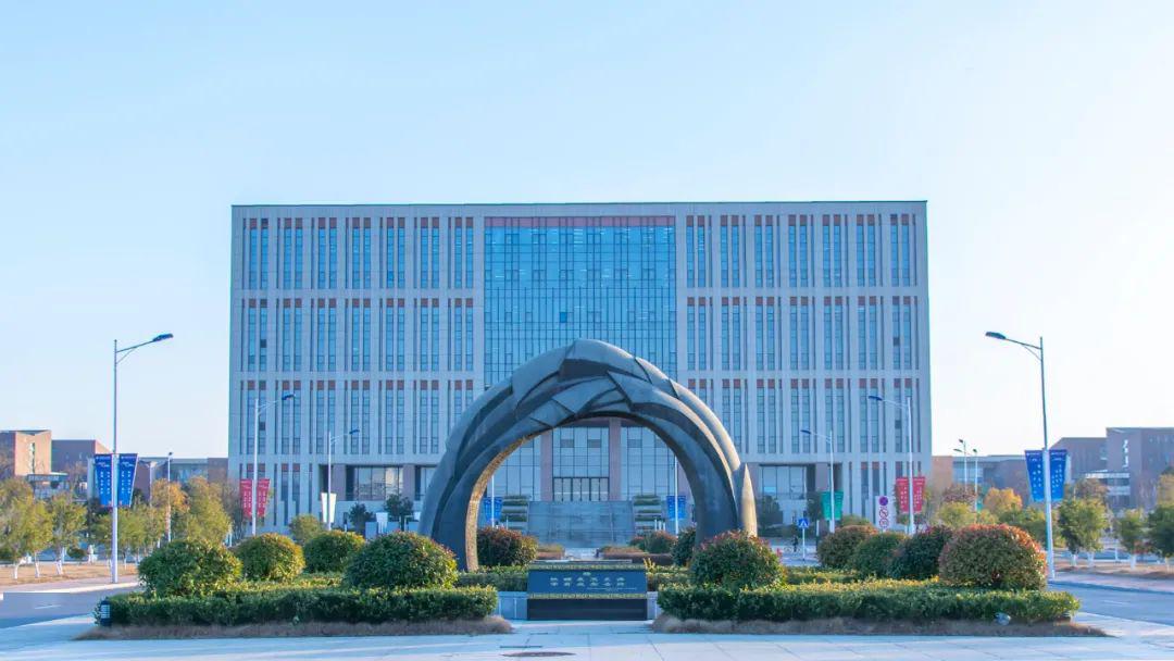 安理校友朗读者寻找动听校友声音