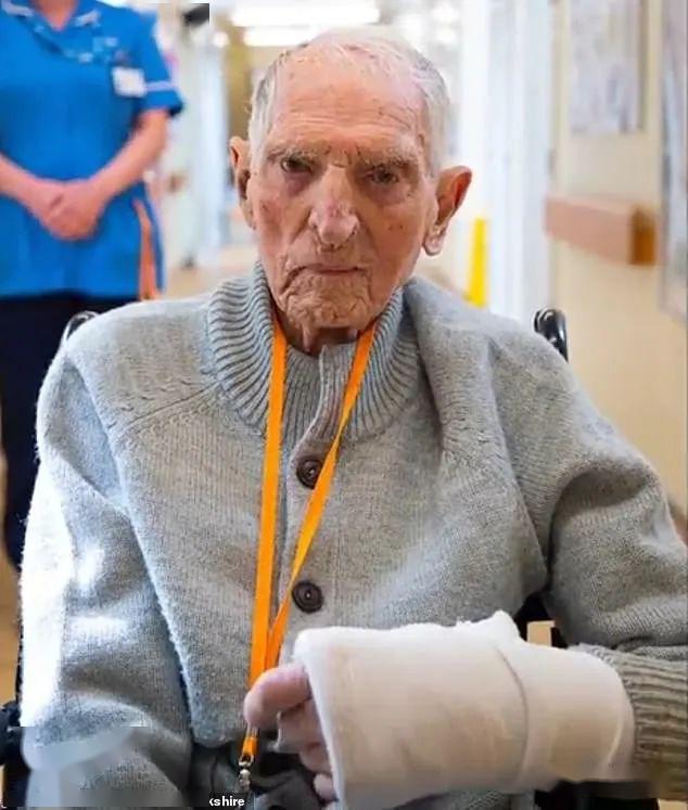 3万例,101岁老爷爷治愈!首相可以走路了