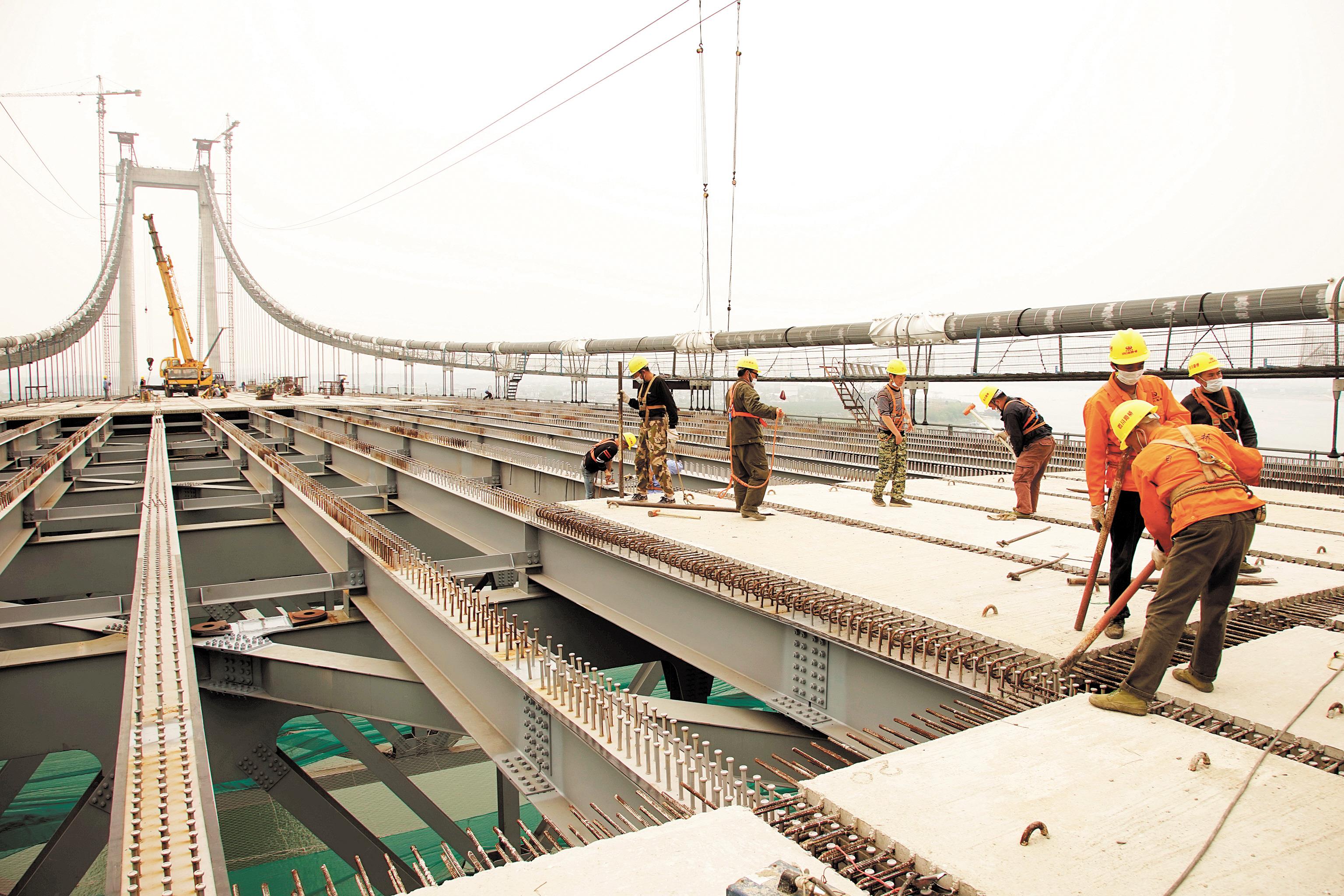 宜昌白洋长江大桥 加速施工