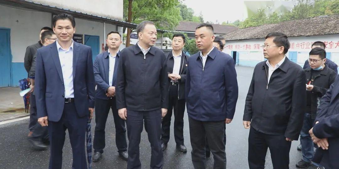 【安全警醒日】李江河督导安全生产工作时强调 居安思危 抓实抓牢