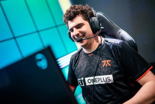 但拦在他们面前的是爆冷击败g2esports,震动欧洲的新人战队mad lions.