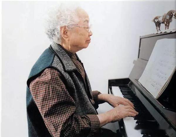 李果珍教授影像泰斗百年守望