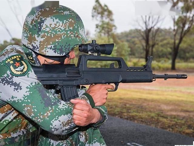 新型951解放军制式步枪不断改进才能造出符合实战要求的好枪