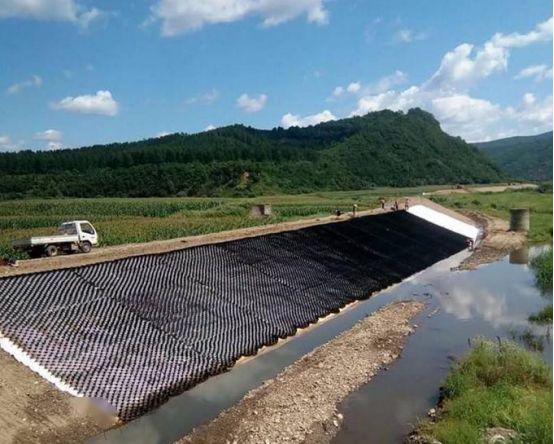 从工艺流程到施工要求详解2种生态护坡