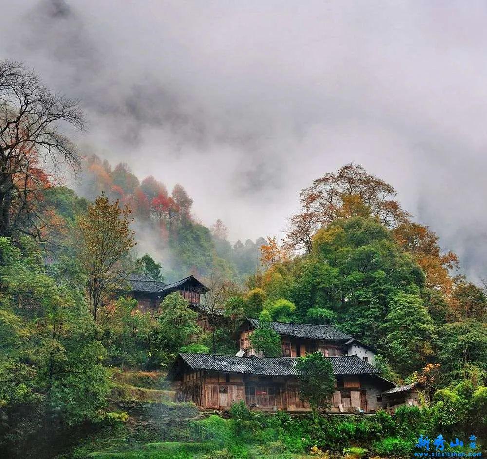 秀山风景红军野人洞九龙马鞍山土司城古地道老码头有悬棺