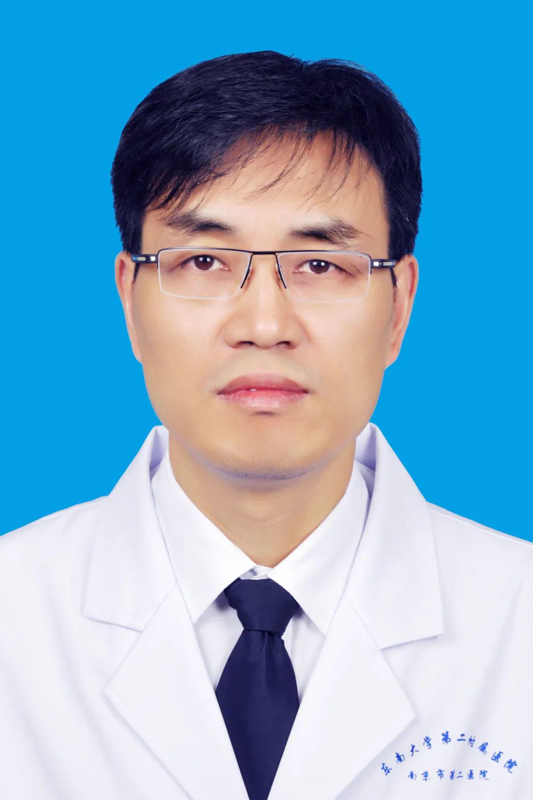 张斌消化科副主任主任医师熟悉各种消化科疾病;熟练开展胃肠镜下各种