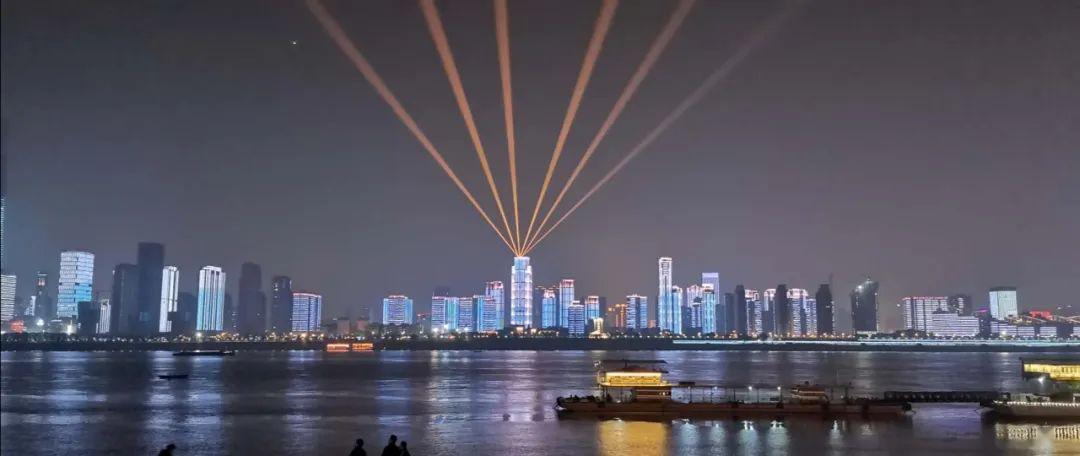 特刊武汉不断刷新着标签的宝藏城市