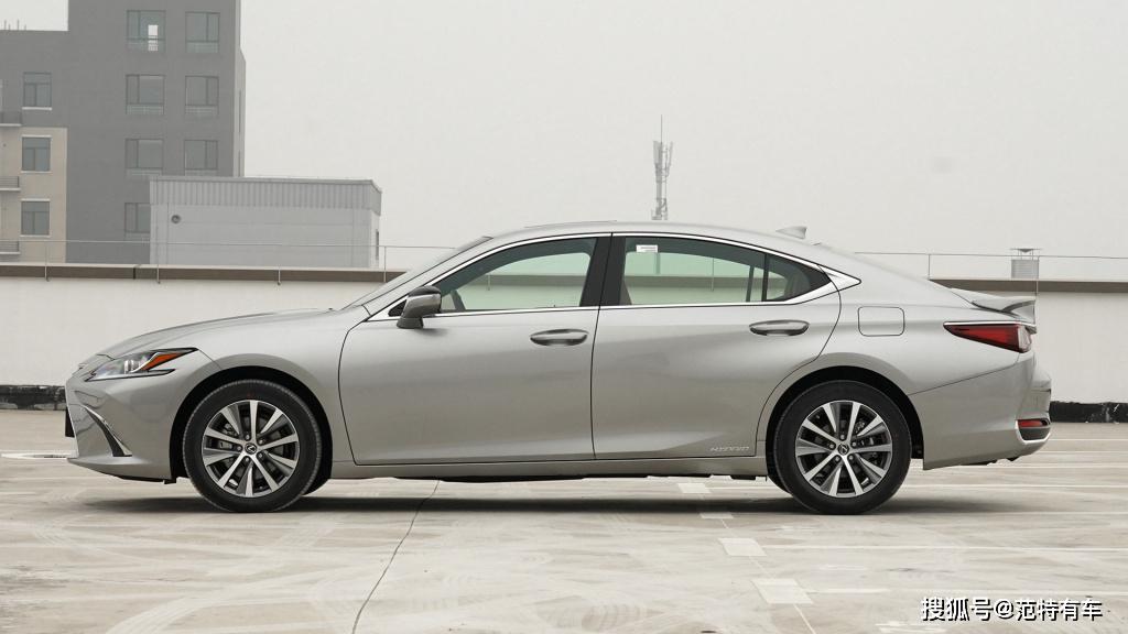 纺锤形中网 矩阵式大灯,百公里油耗4.2,网友:就算加价也要买