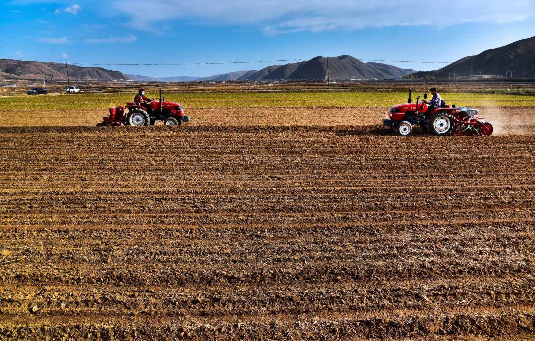 榆中春耕备耕争农时开荒复垦春正忙组图