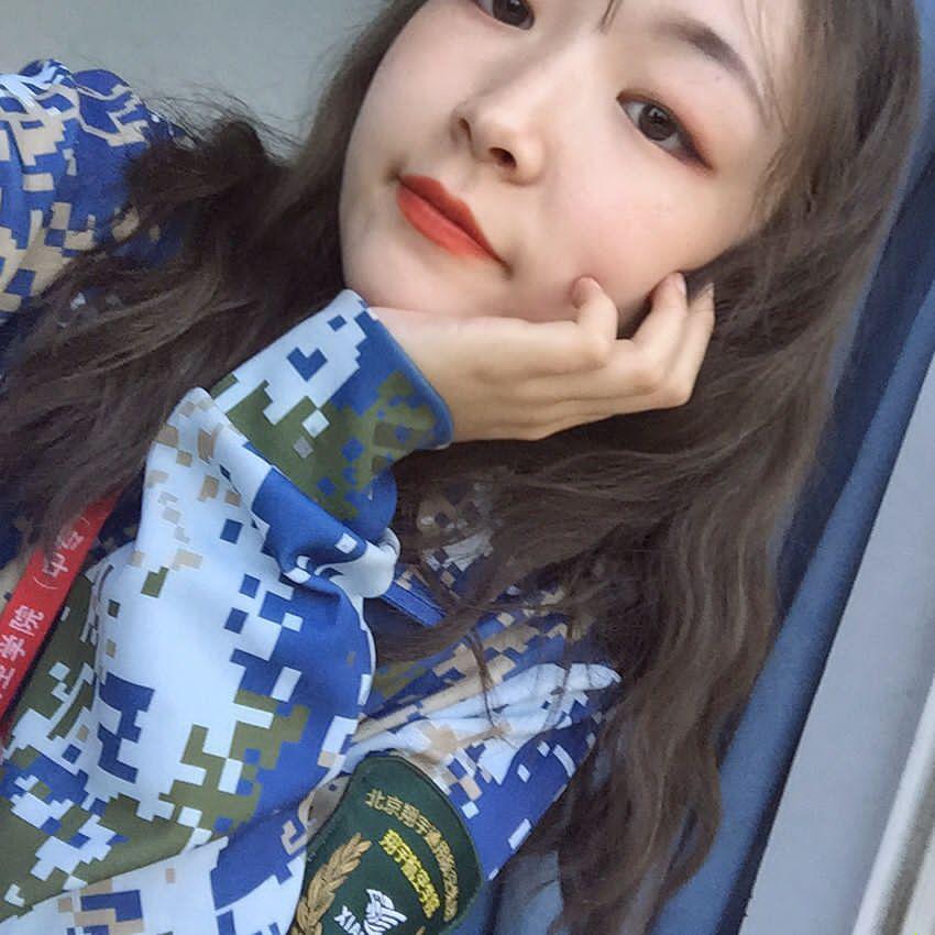 翔宇校花文新菲青春须早为应有鸿鹄志