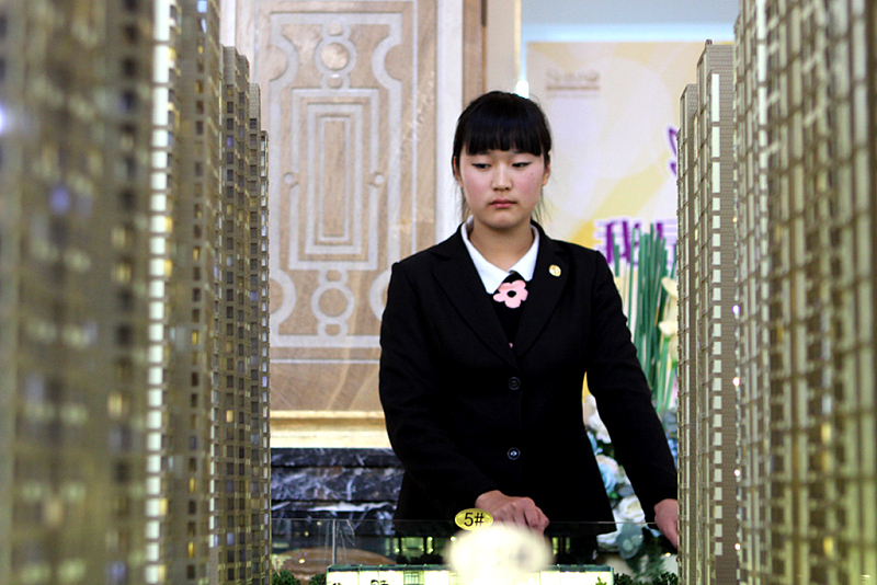 为何售楼人员总推荐8,9,10层房子?三个原因,很现实!_楼层