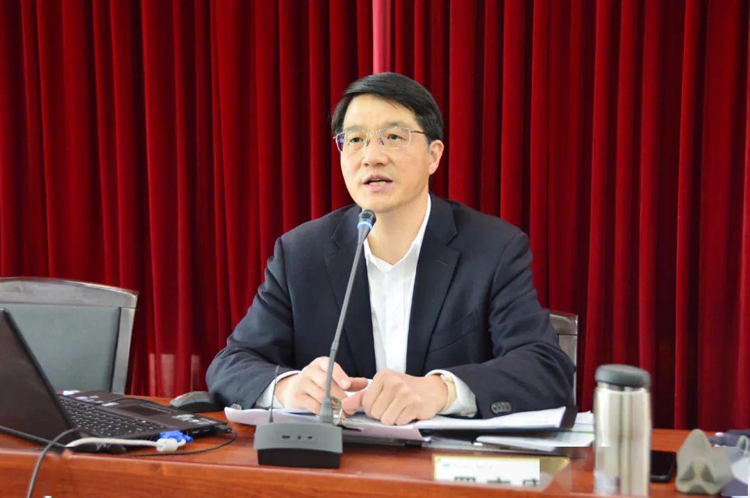 一手抓开学工作,一手抓疫情防控——高风中学召开2019学年第二学期