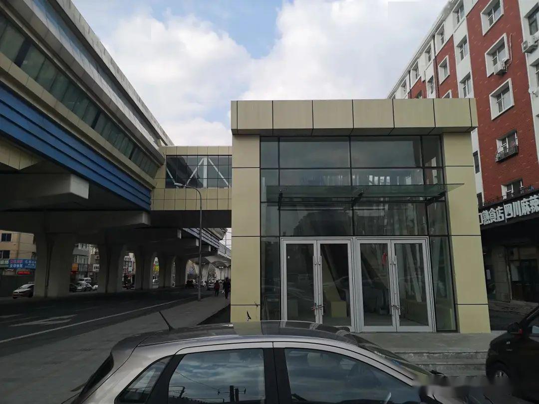 轻轨四号线东新路站建好了!早日开通!