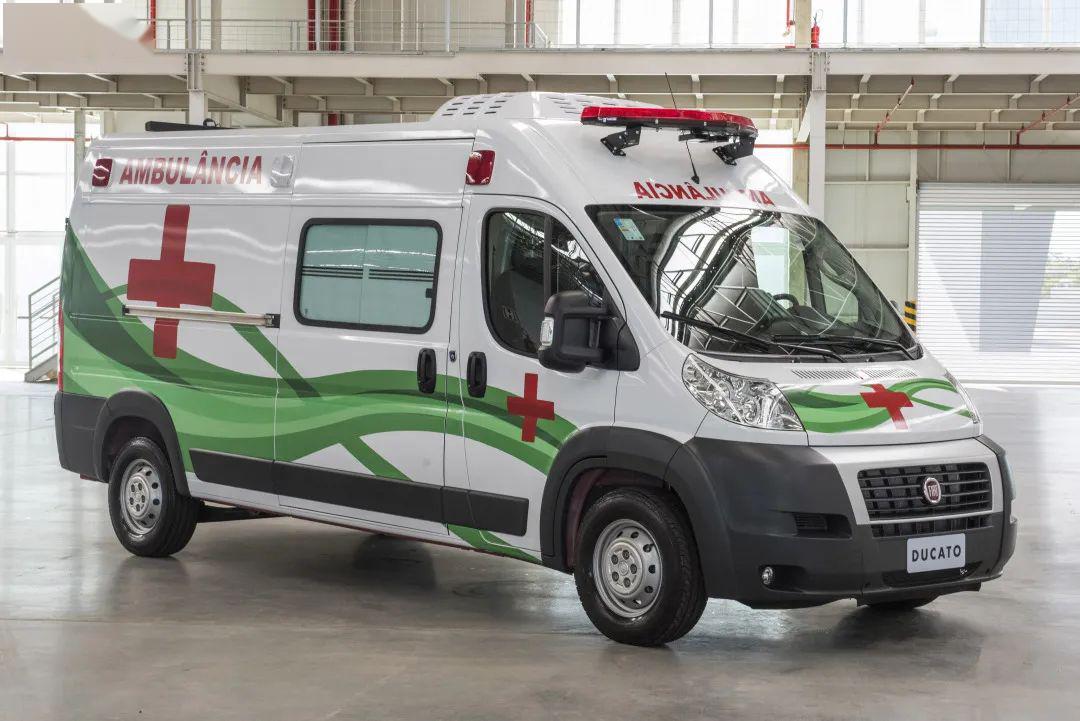 菲克集团还向贝蒂姆市捐赠了一辆菲亚特ducato多功能车,改装为救护车
