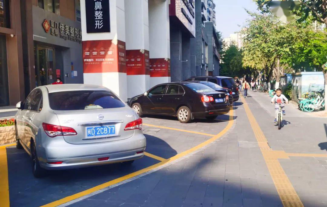 惊艳颜值upupup地铁2号线沿线人行道机动车道大变样