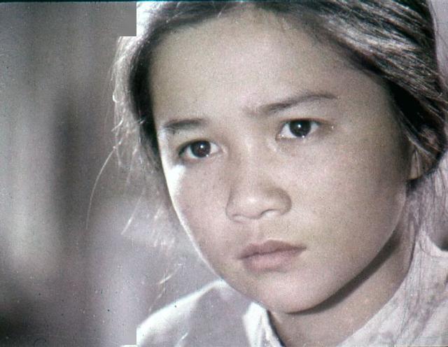 1975年老电影《海霞》当年影坛新秀旧影(吴海燕 蔡明 洪学敏)