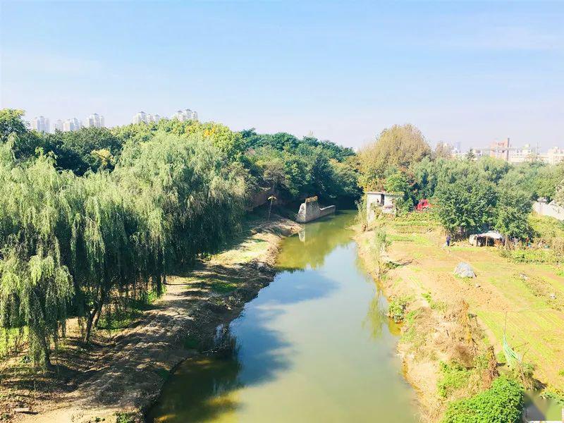位置:西安市长安区常宁新城内占地:5236亩潏河湿地公园位于西安市长安