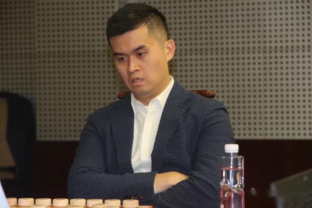 赵子雨对张学潮,马炮兵对攻,捷足先登,张学潮特大落败.