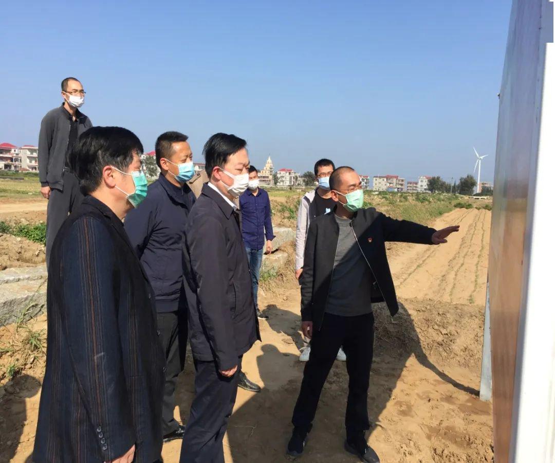 莆田战疫政协助力周青松前往秀屿区南日岛调研