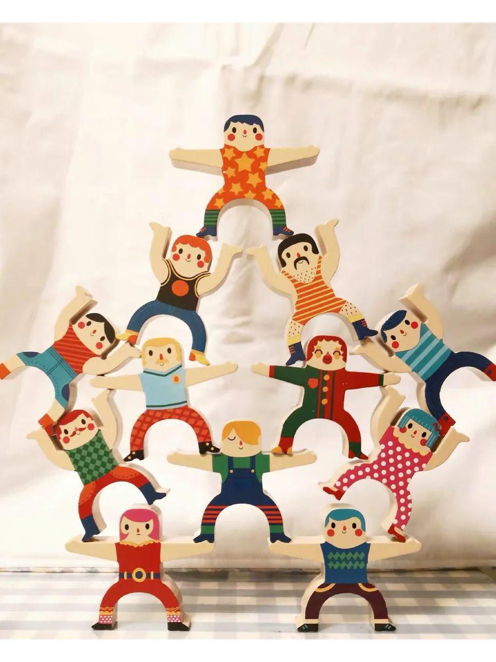 来自天南海北的小玩家投稿都在不断挖掘它的新玩法让所有参与平衡挑战