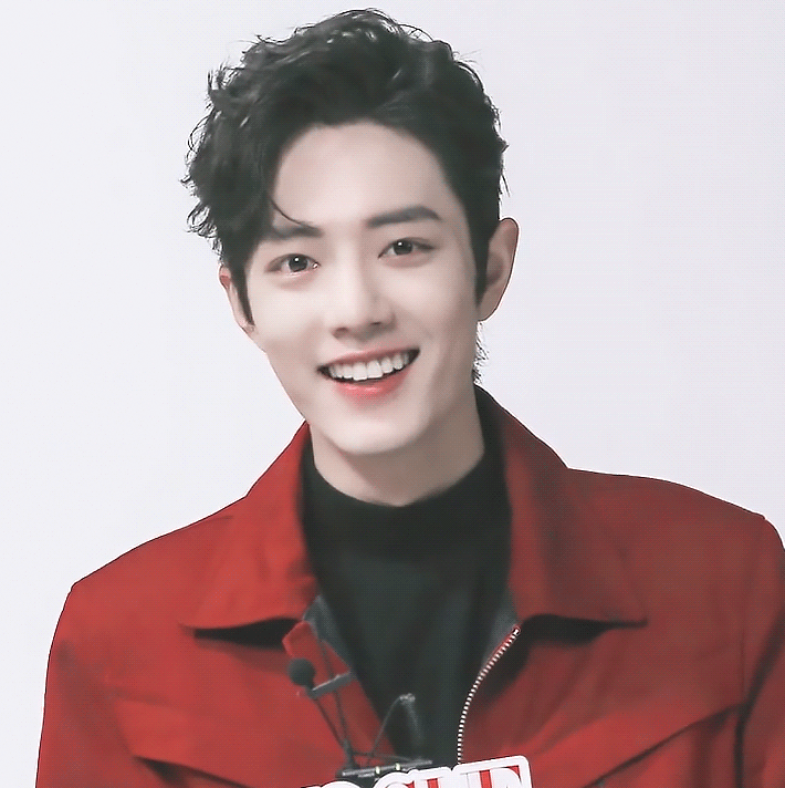 沉寂许久再次发声肖战依旧坐实顶流位置粉丝评论感动哭众人