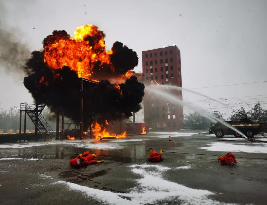 兵器575厂发生爆炸图片