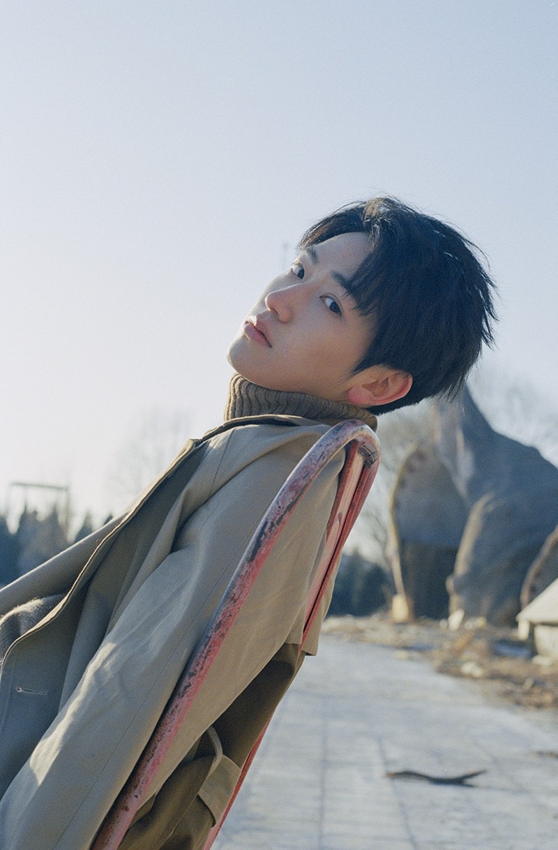 郭丞暖阳写真曝光率性少年自在如风