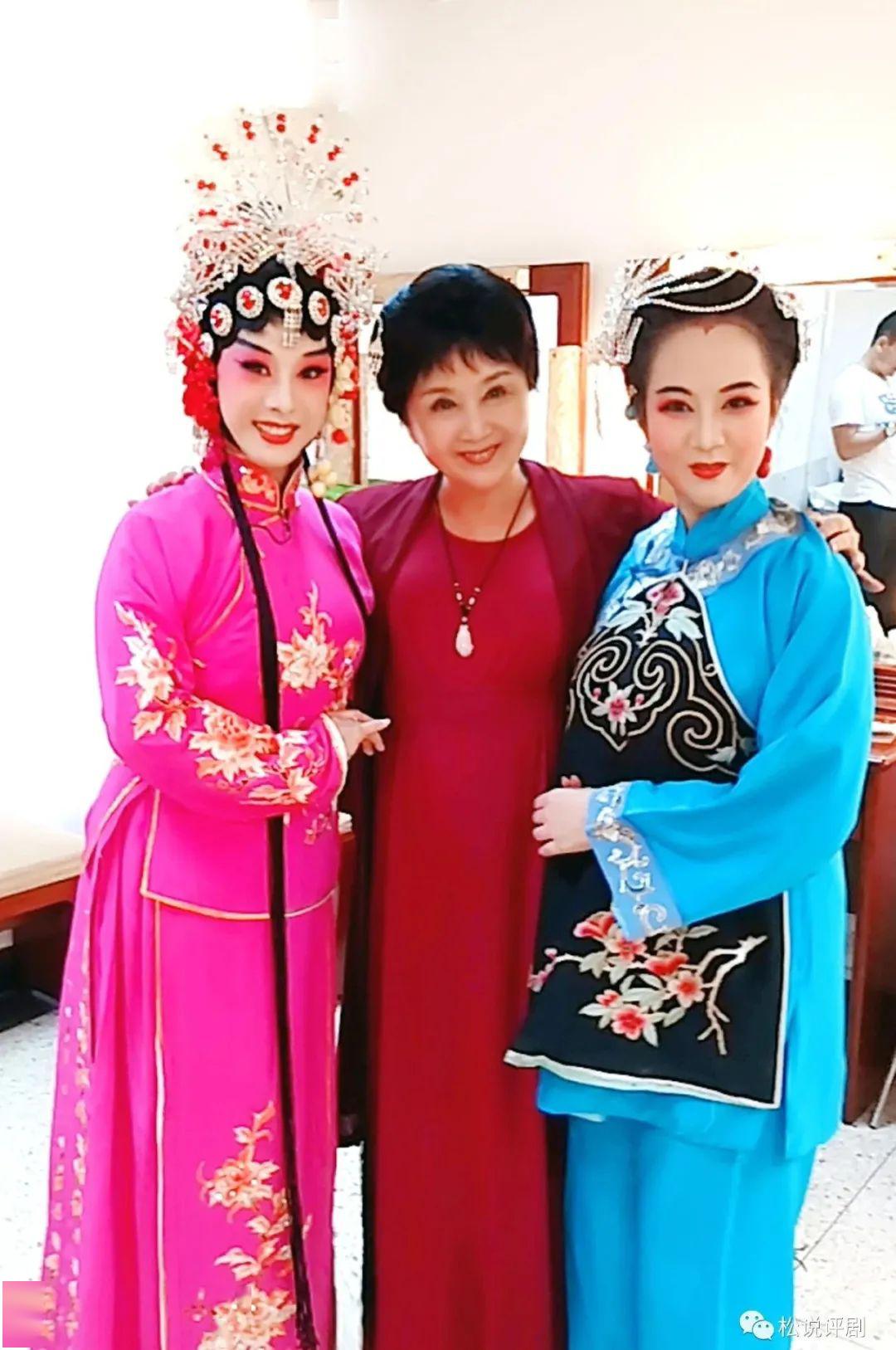 1,殷娜,原中国评剧院青年团演员,现高德海外集团创始人2,姚红,中国