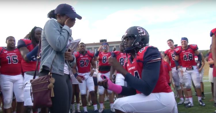 sheeran的他发动了山姆福德大学全队的兄弟第一位小哥叫做迪昂-皮埃尔