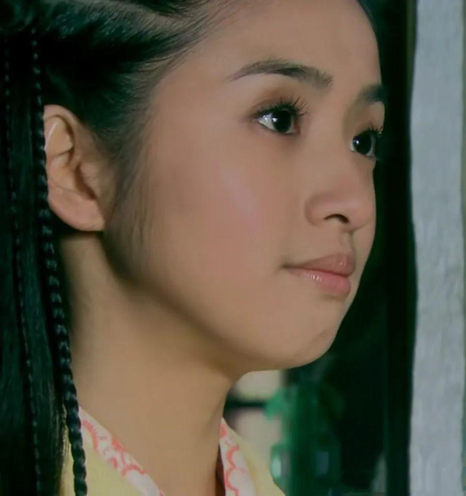 欧阳娜娜侧脸太丑被嘲假美女原来满足这4点才算真的好看