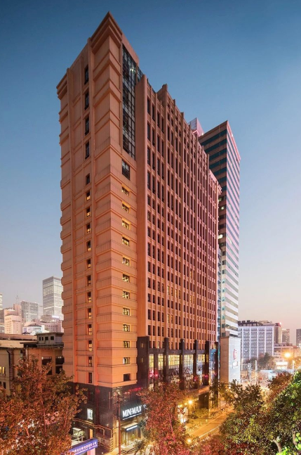 爱一直都在世茂喜达酒店集团全国9家酒店邀请白衣天使免费度假