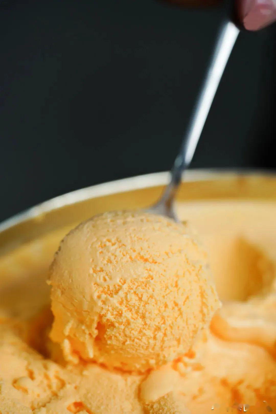 6斤重冰淇淋全家桶49元就拥有