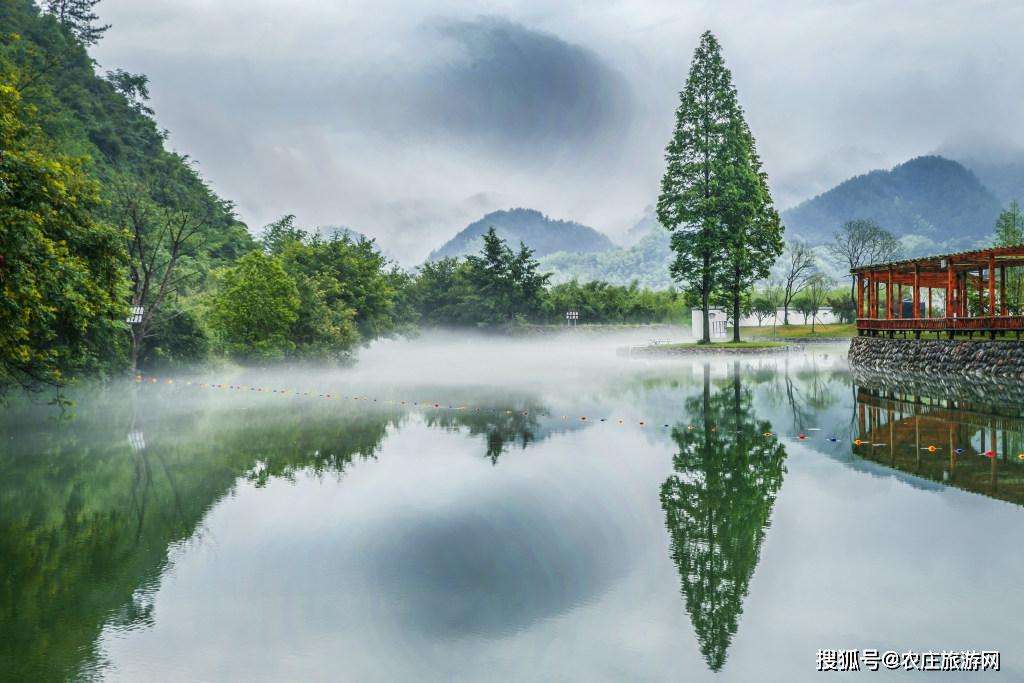 浙江杭州临安空山新雨后古镇春色娇
