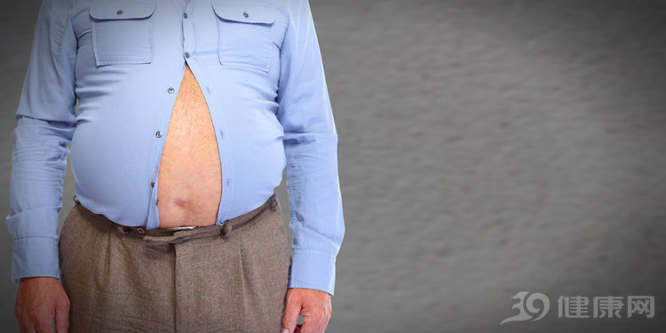 这3个健身动作,老人最好早点放弃!伤膝又伤腰,别冒险