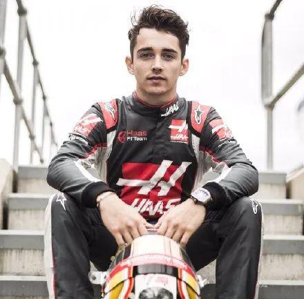 国产特斯拉model3来啦补贴后售价33905万元时速仅二三