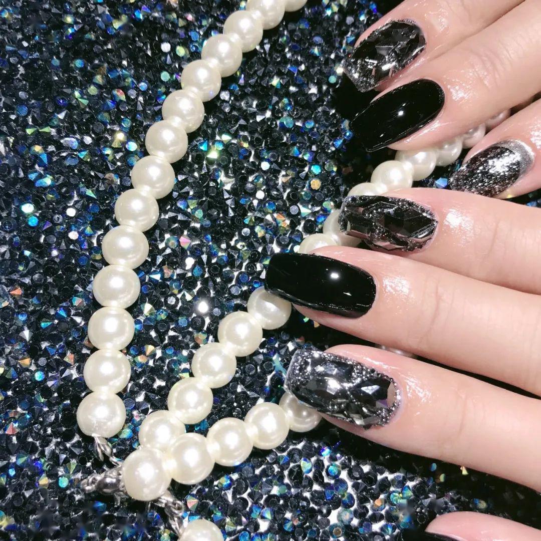 好帅,黑钻美甲来啦!