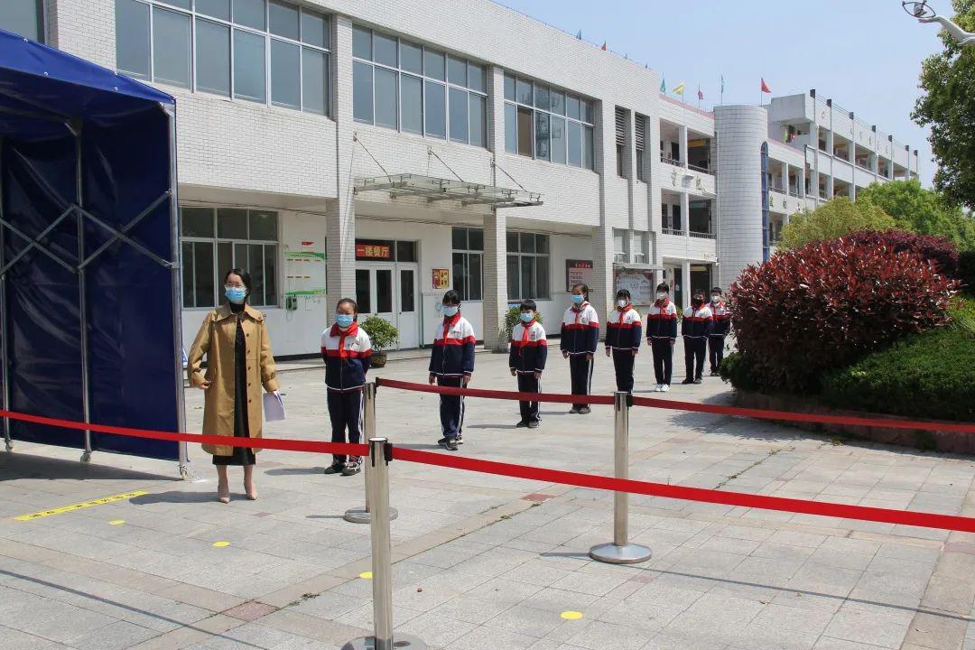 春已暖 学子归——金清镇实验小学开展复学应急演练