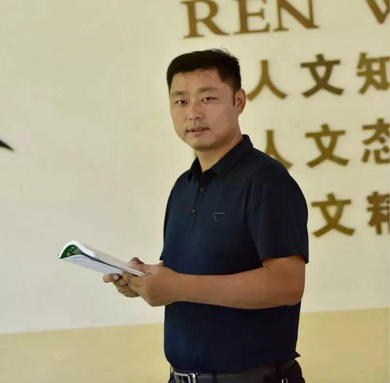 市教育先进工作者东莞市名校长工作室主持人南粤优秀教育工作者校长