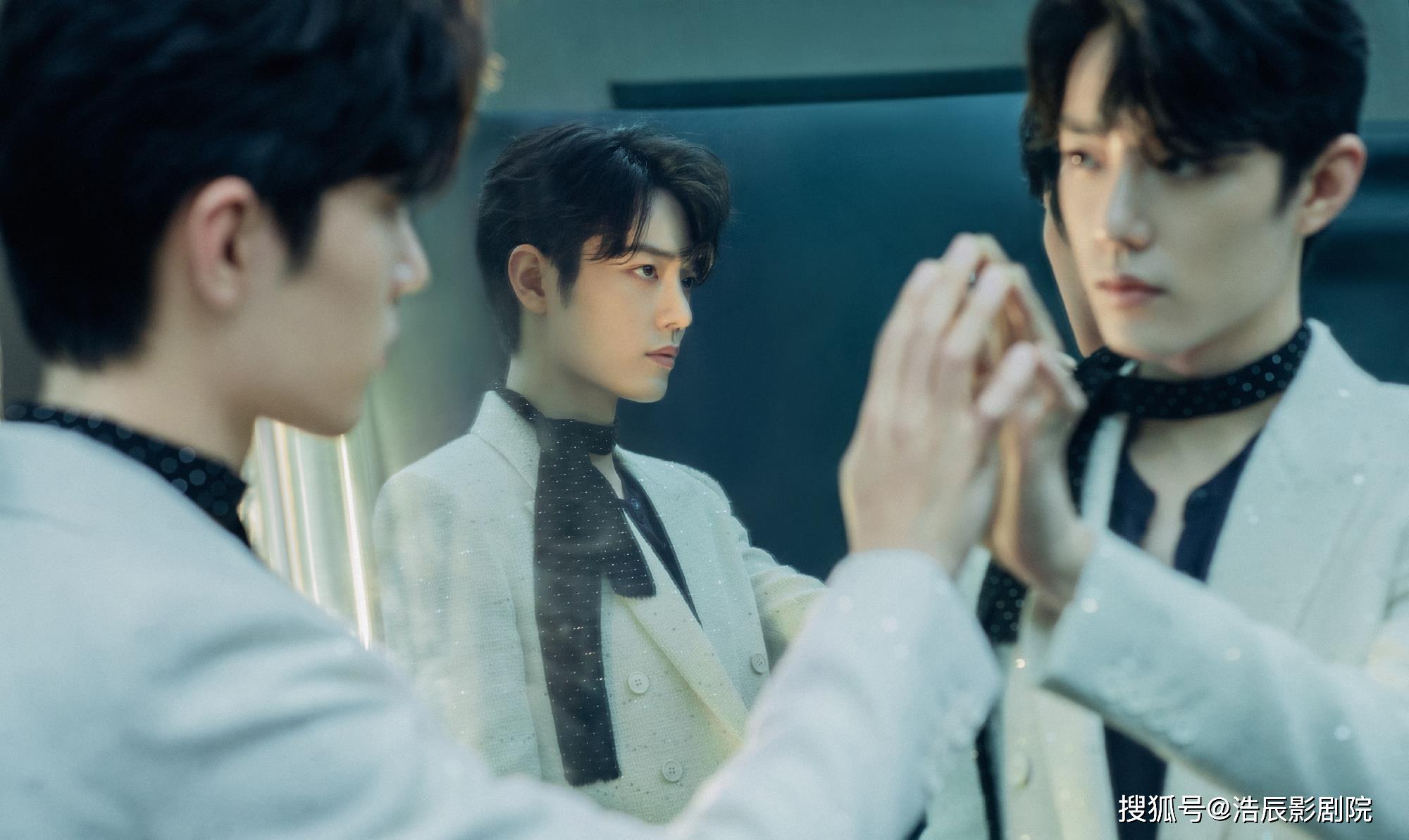 继手绘图后肖战再次迎来新动态一曲红梅赞振奋人心