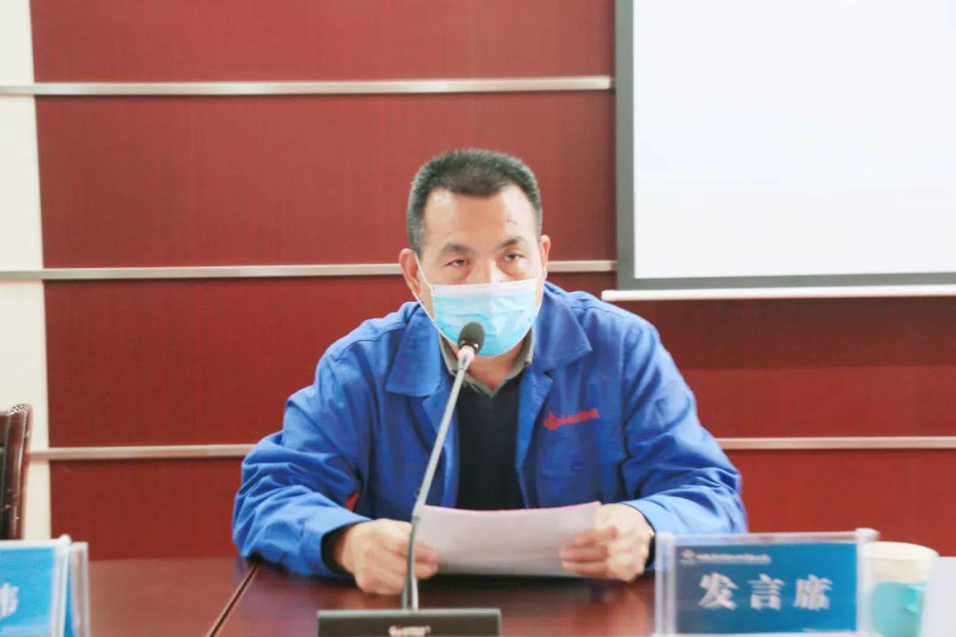 各驻外销售租赁单位经理王仁信,杨俊峰,孙旺,李全亮,赵永红相继上讲台