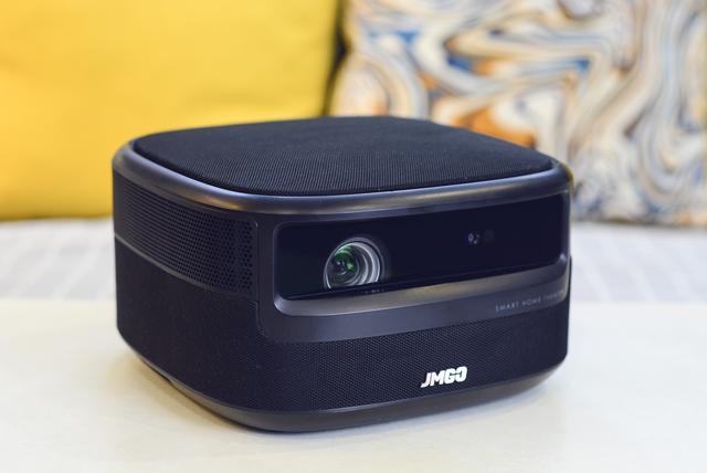 图集电视机办不到的事坚果智能投影v10来解决