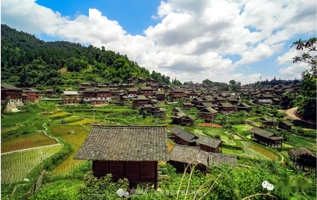 传统村落天外飞石停歇地岜扒村